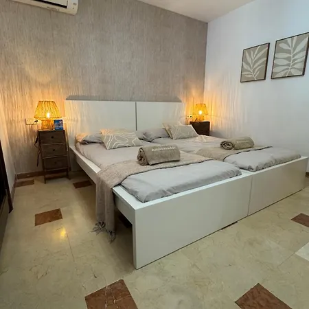Ambassador Center Etv14825 Palma de Mallorca